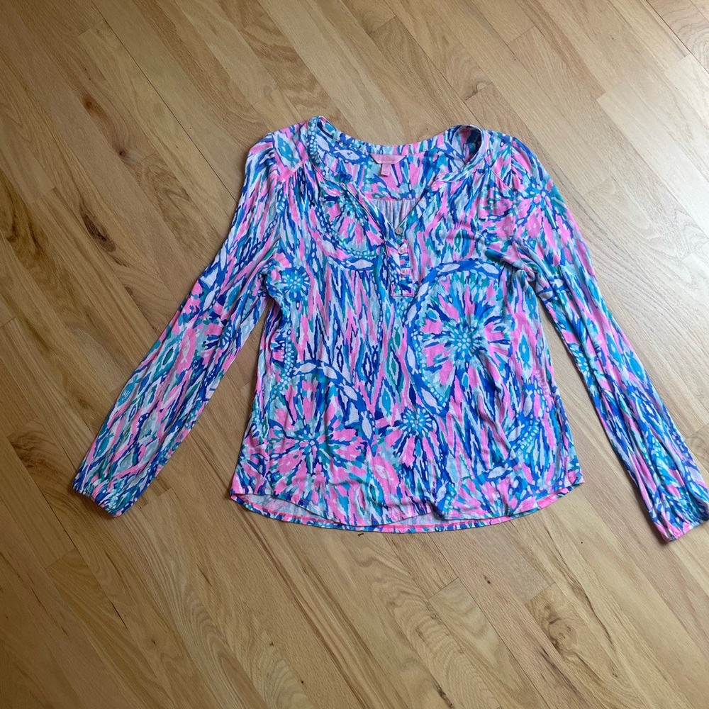 Lily Pulitzer Elsa style long sleeve top